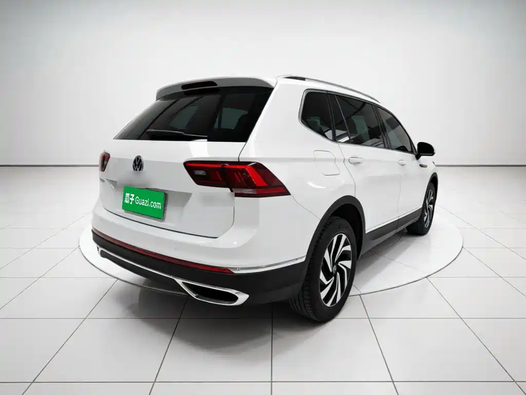 Volkswagen Tiguan L 2023