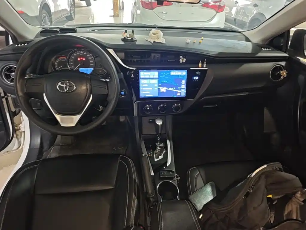 Toyota Corolla 2019 — фото 10