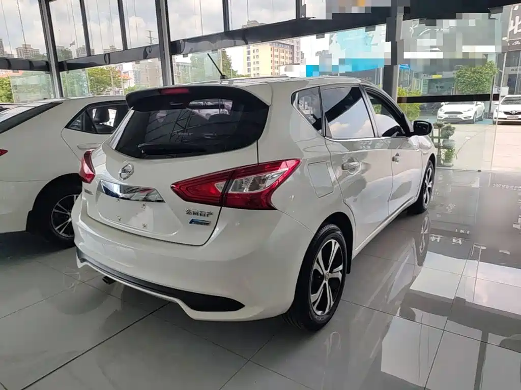 Nissan Tiida 2020