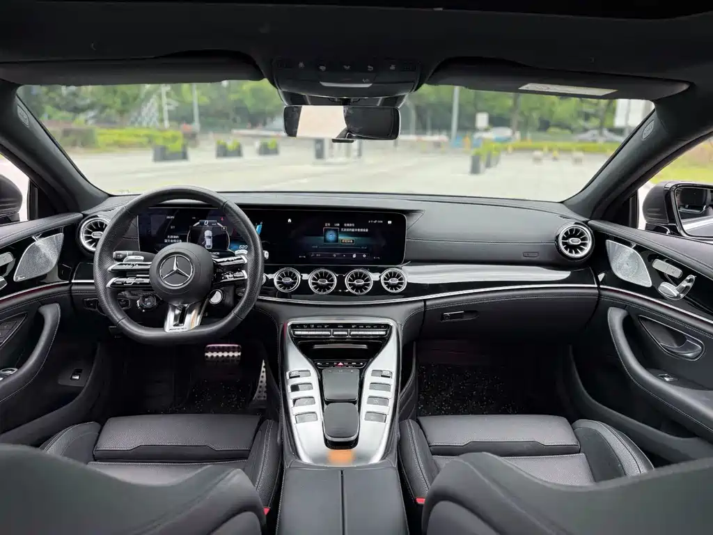 Mercedes-Benz AMG GT 2024 — фото 11