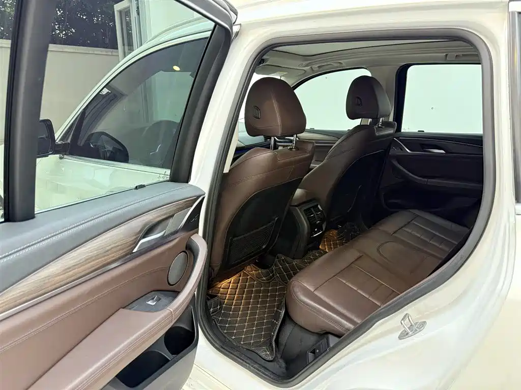 BMW X3 2020 — фото 14