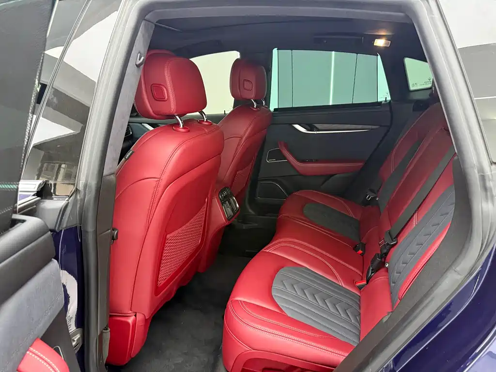 Maserati Levante 2020 — фото 14