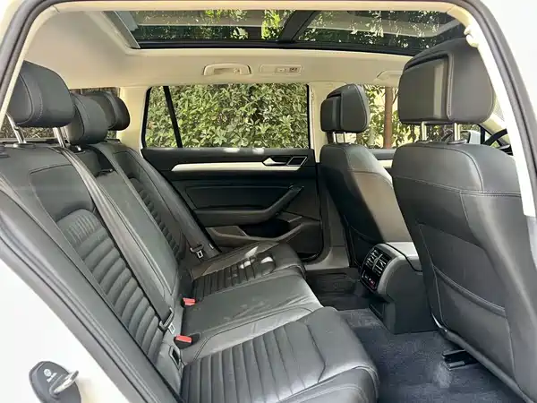 Volkswagen Viloran 2019