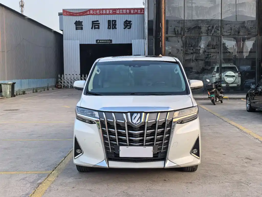 Toyota Alphard 2022