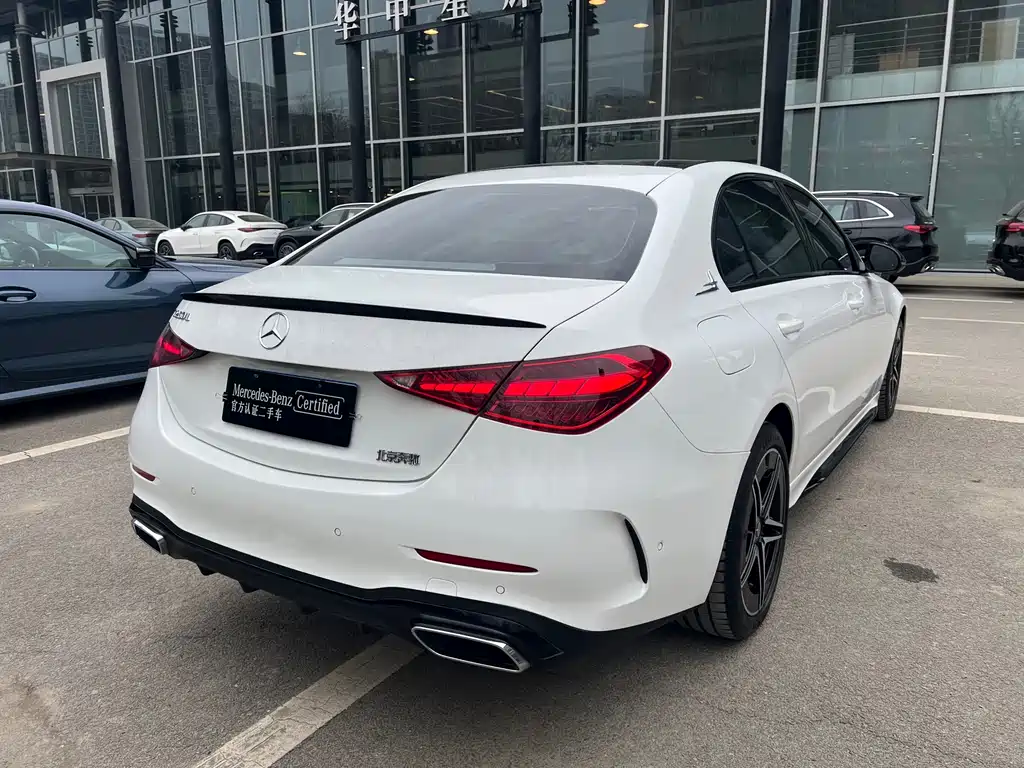 Mercedes-Benz C-Class 2023 — фото 4