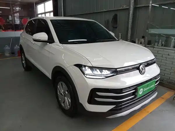 Volkswagen Tharu 2025