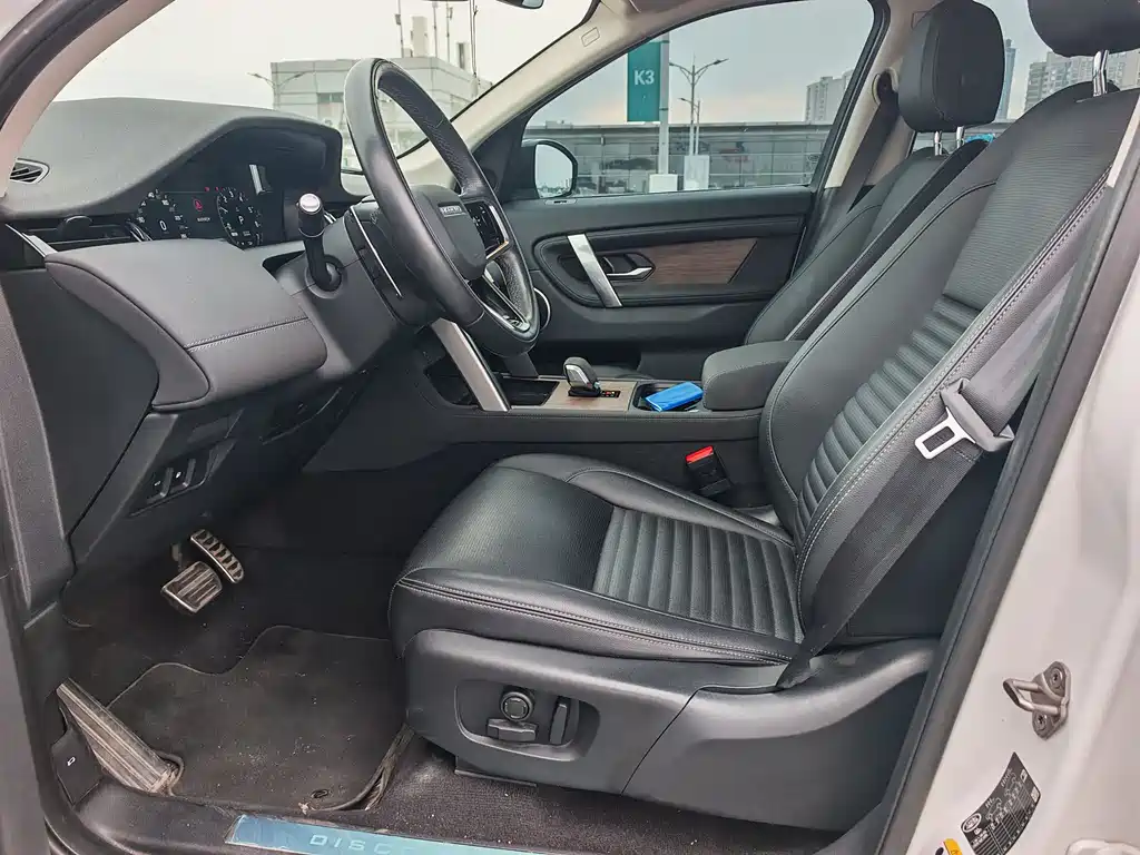 Land Rover Discovery Sport Hybrid 2024 — фото 12