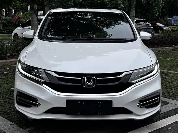 Honda Jade 2017