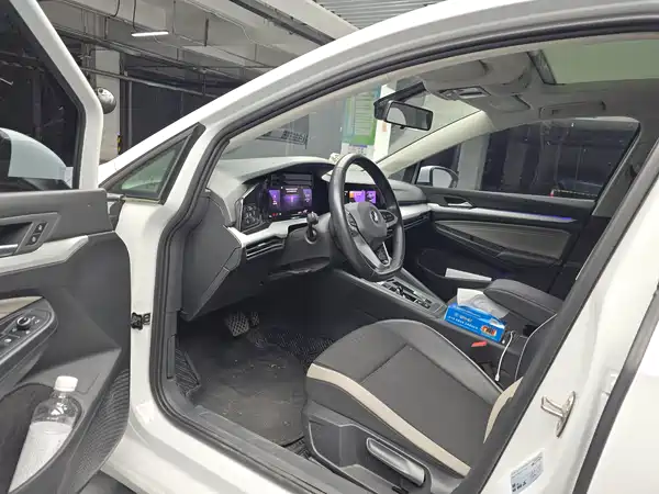Volkswagen Golf 2022