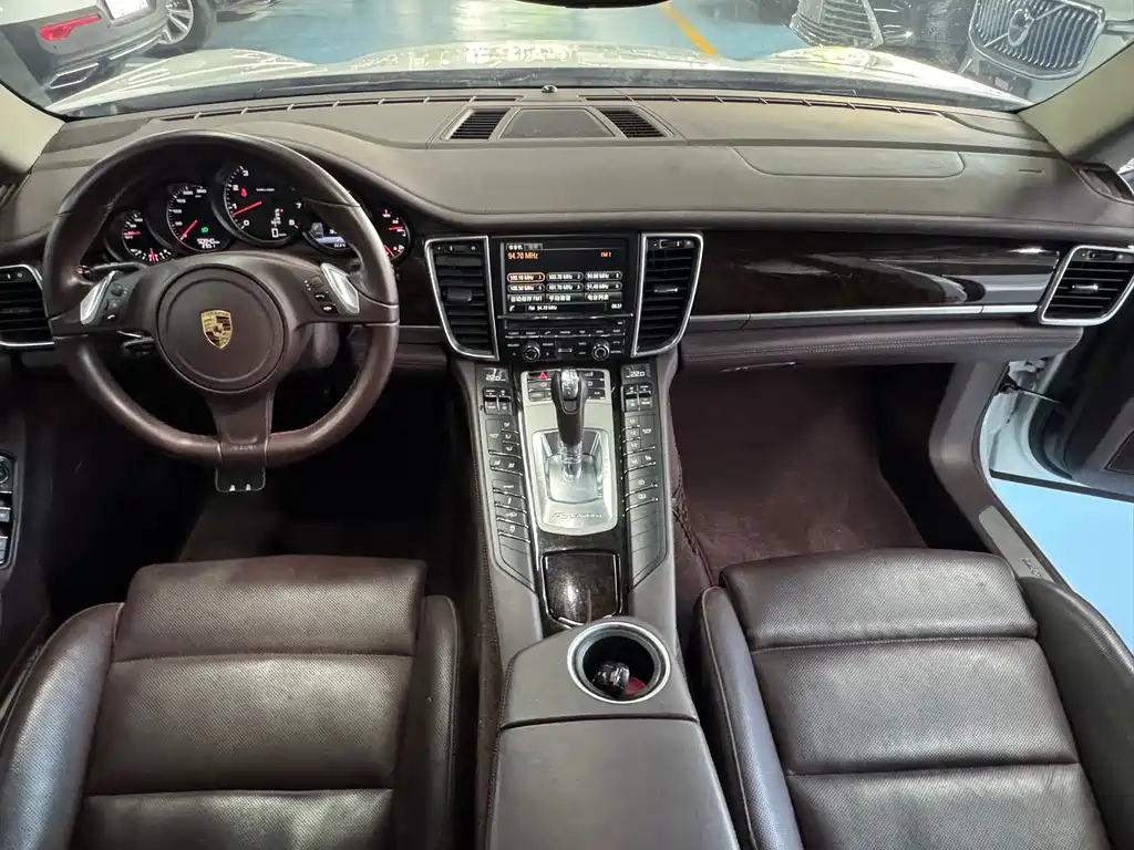 Porsche Panamera 2016 — фото 15