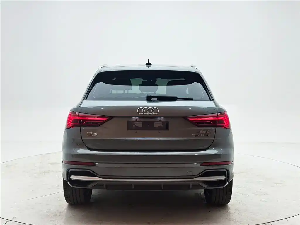 Audi Q3 2021 — фото 5