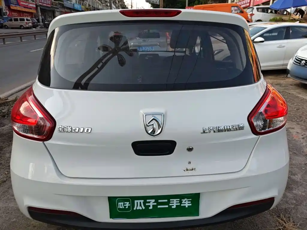 Baojun 310 2017