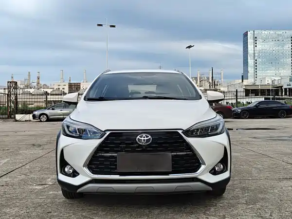 Toyota Yaris L 2022