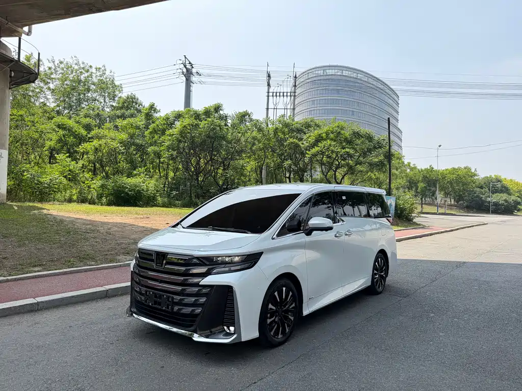 Toyota Vellfire 2025