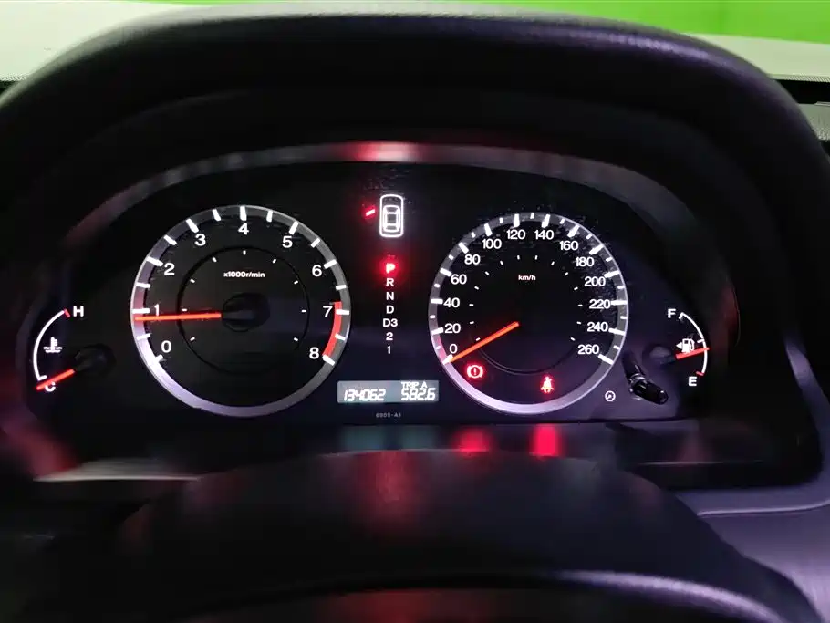 Honda Accord 2012 — фото 14