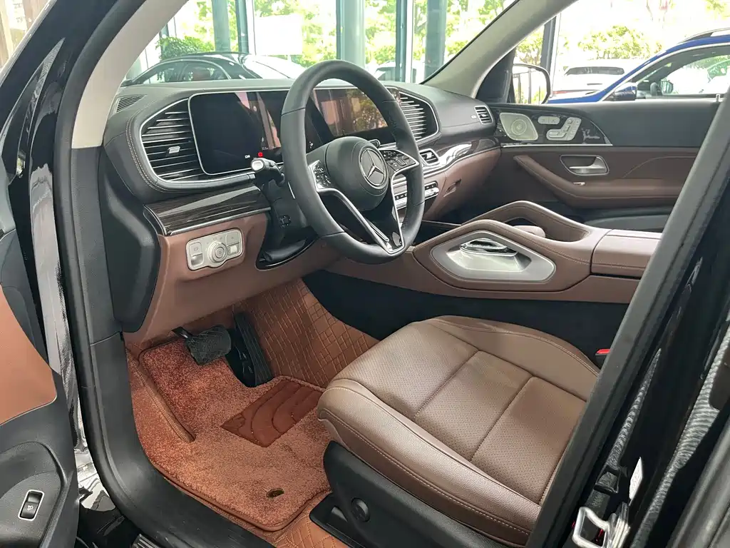 Mercedes-Benz GLE — фото 7