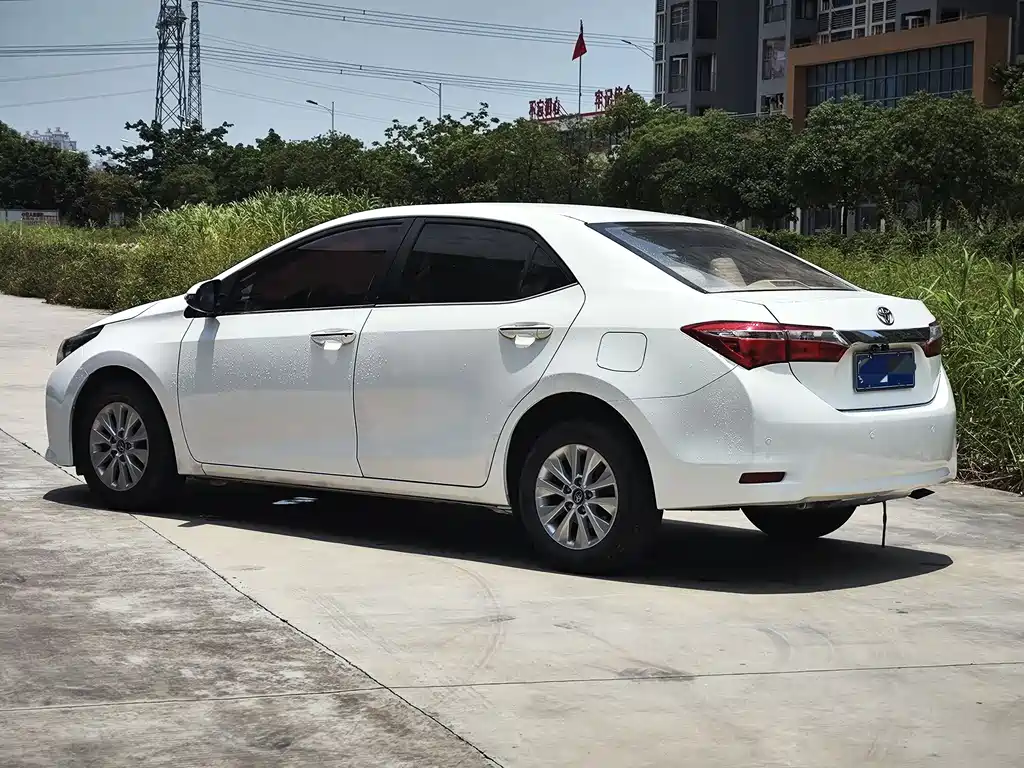 Toyota Corolla 2017 — фото 5
