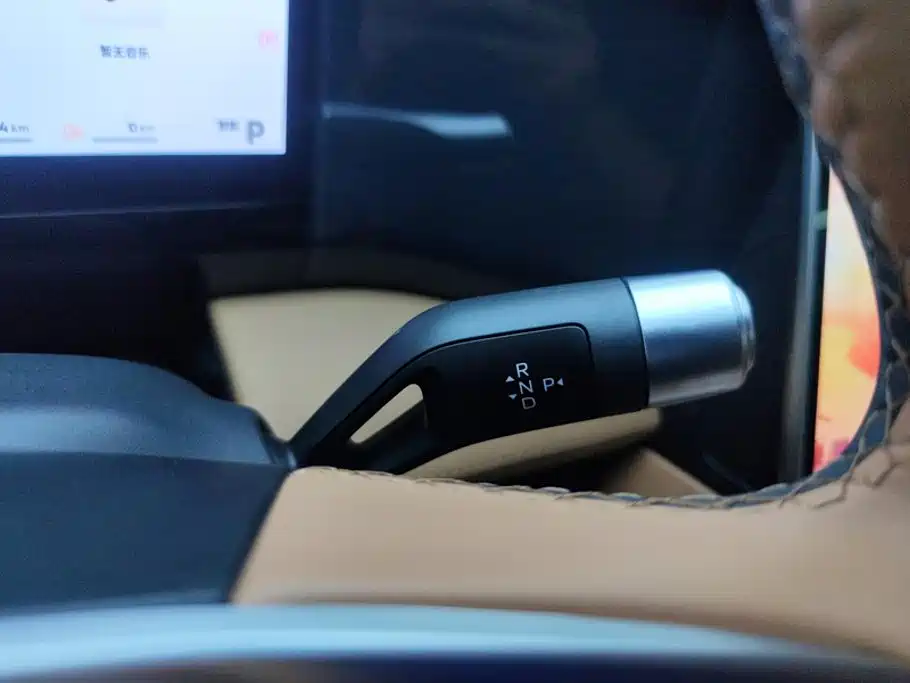 Geely Galaxy L7 2025 — фото 16