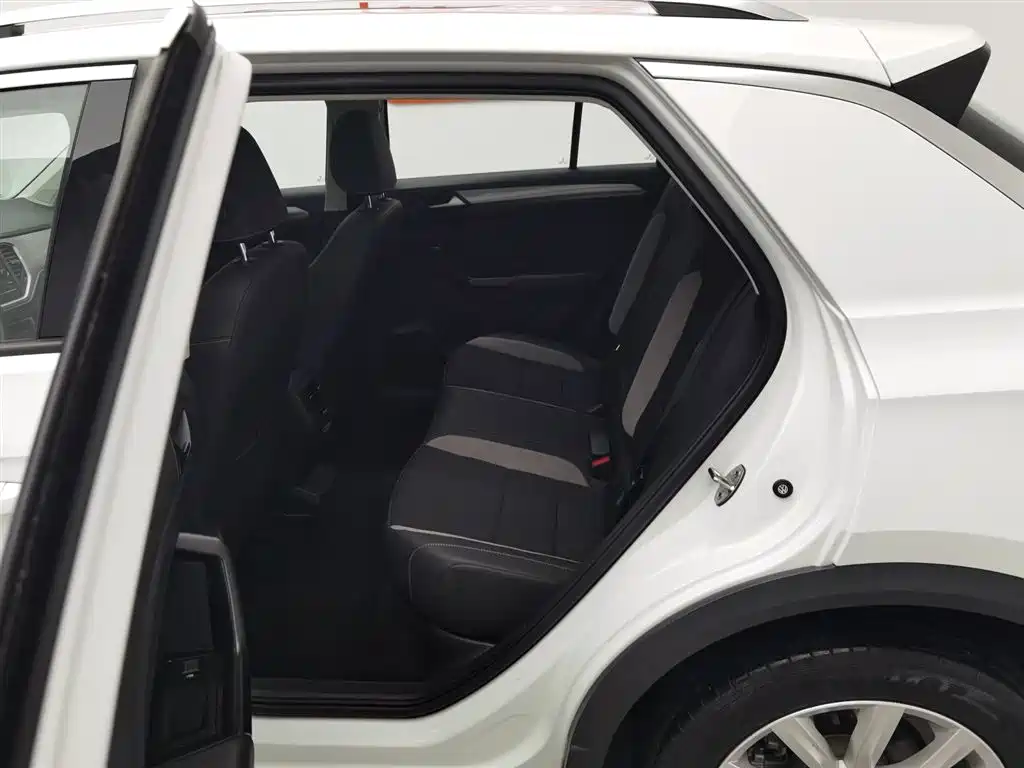 Volkswagen T-Roc 2020 — фото 15