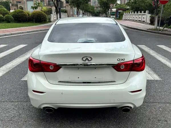 Infiniti Q50L 2016