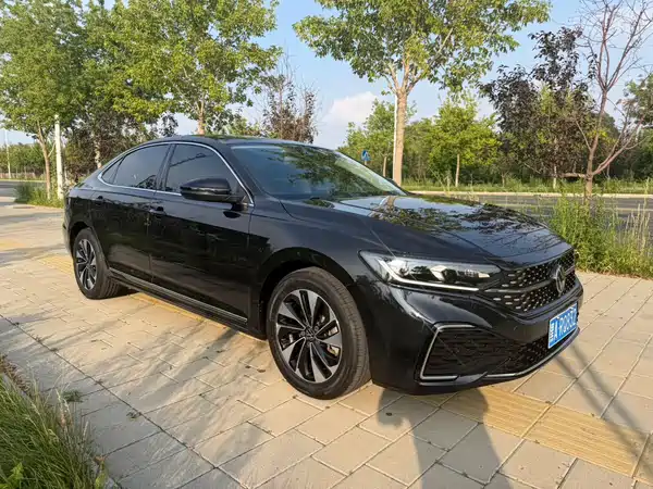 Volkswagen Passat 2022