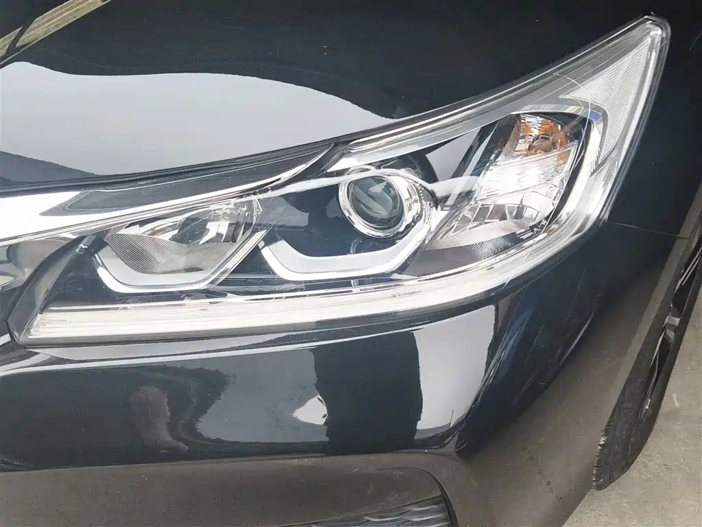 Honda Accord 2017 — фото 17