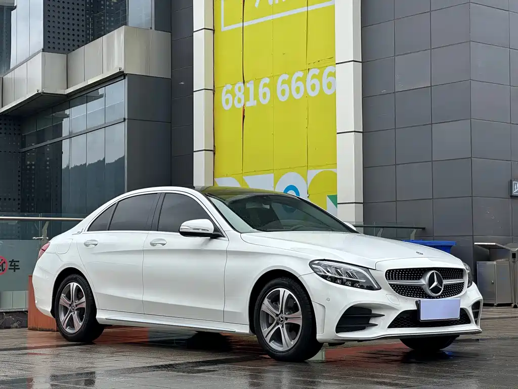 Mercedes-Benz C-Class 2020 — фото 3