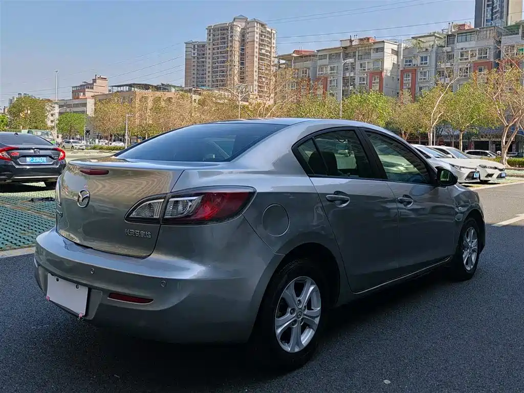 Mazda 3 Xingcheng 2012