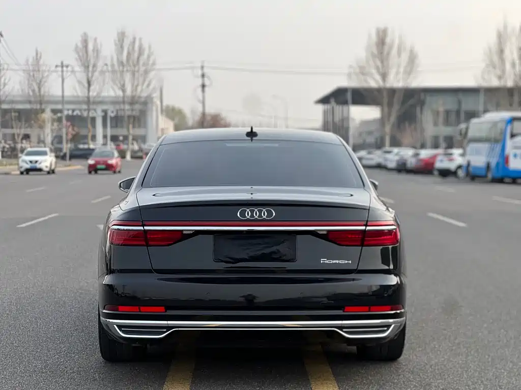 Audi A8 2019 — фото 5