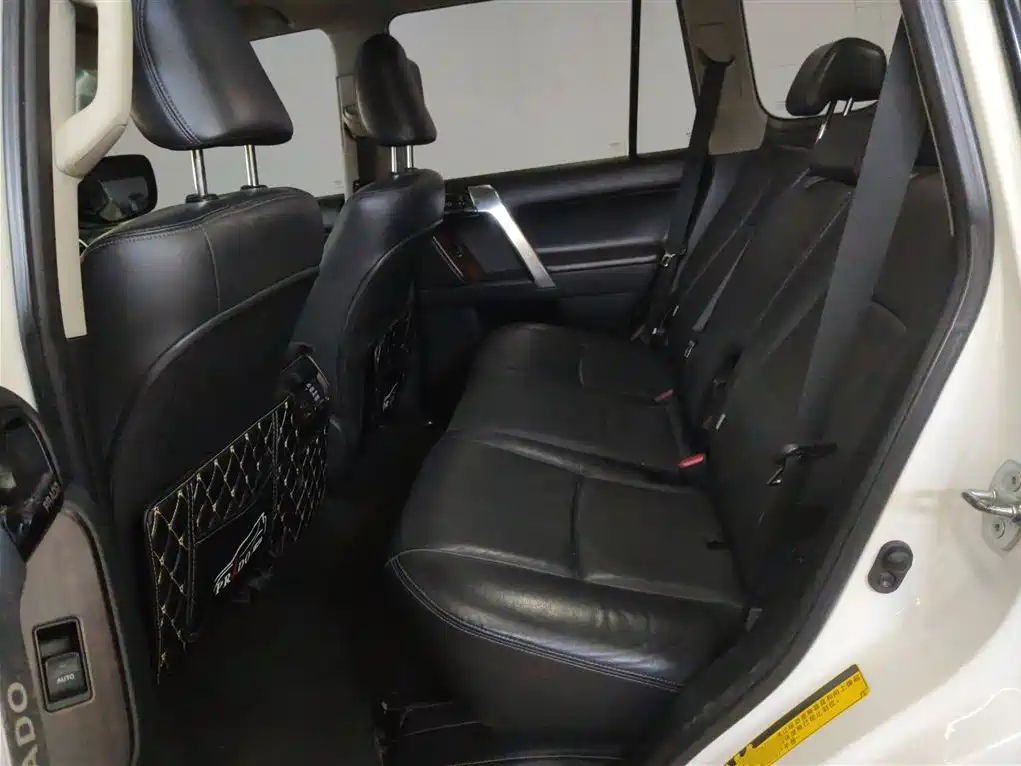 Toyota Prado 2016 — фото 17