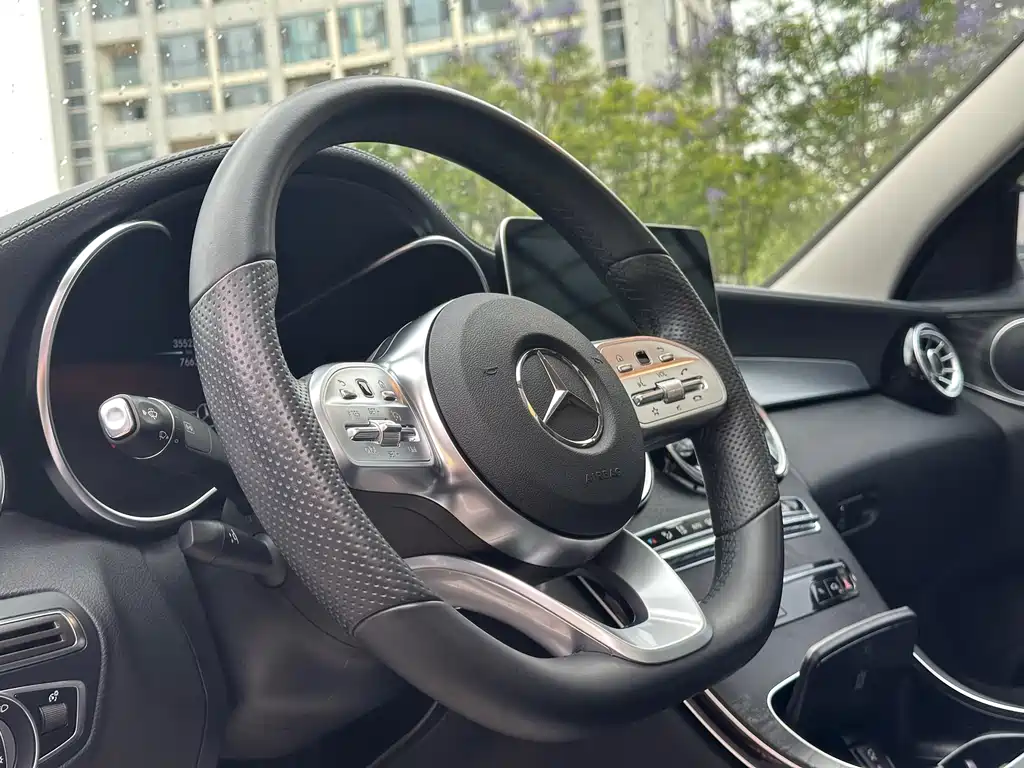 Mercedes-Benz C-Class 2020 — фото 8