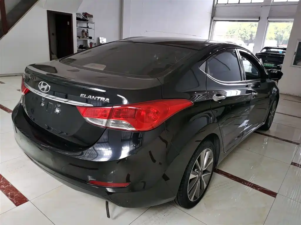 Hyundai Elantra Langdong 2015 — фото 5