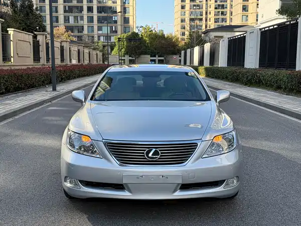Lexus LS 2007