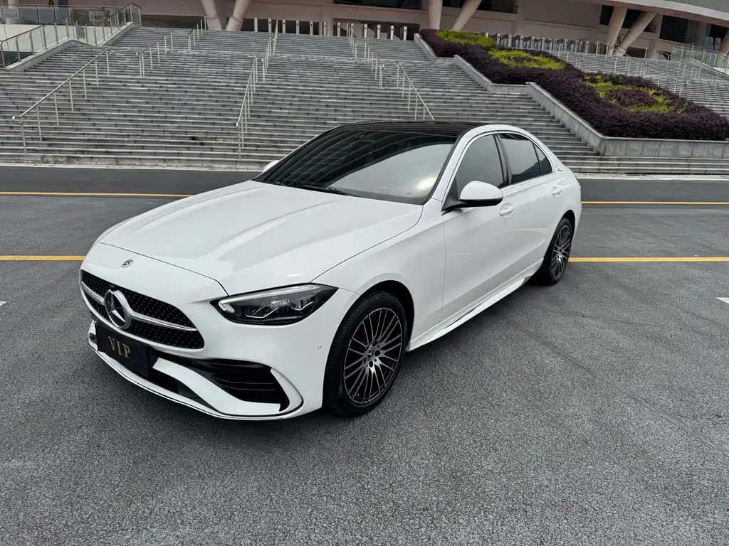 Mercedes-Benz C-Class 2023 — фото 1