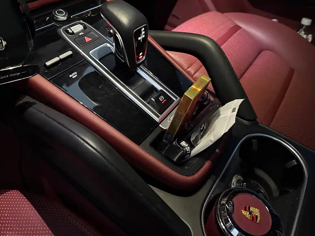 Porsche Cayenne 2018 — фото 11