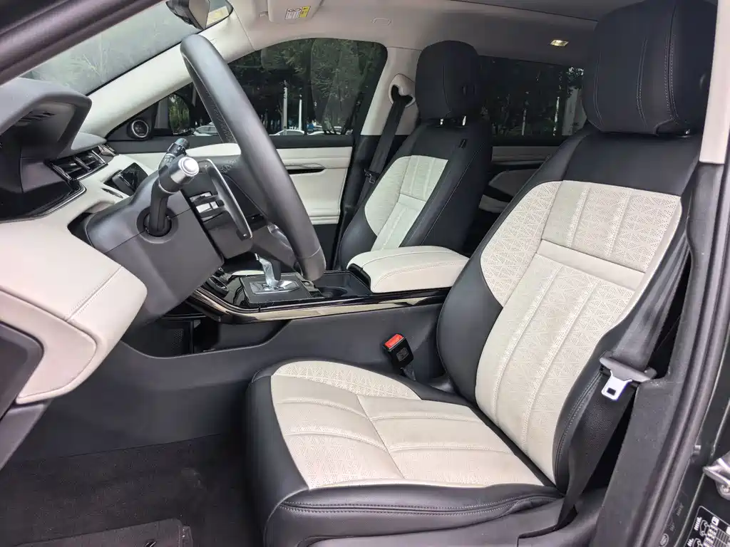 Land Rover Range Rover Evoque 2022 — фото 13