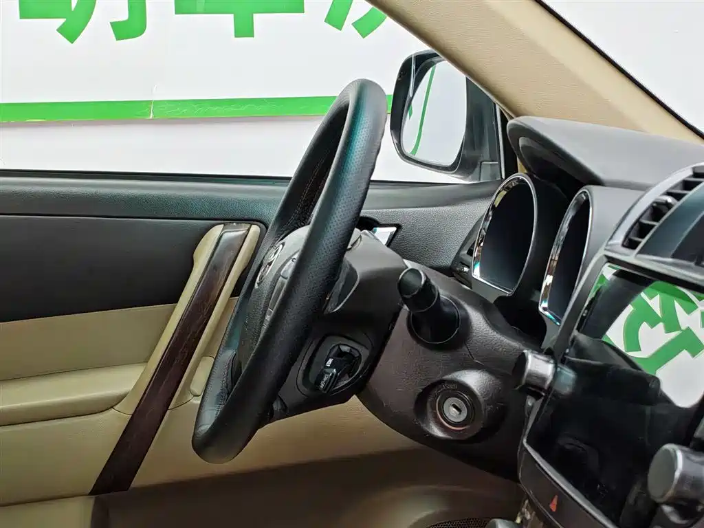 Toyota Highlander 2010 — фото 22