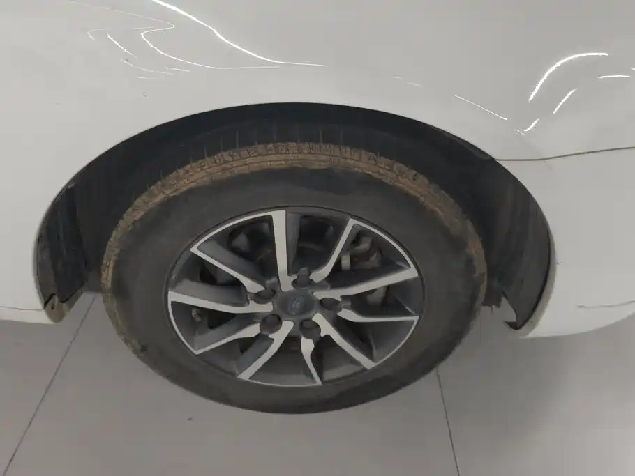 Geely Emgrand 2020