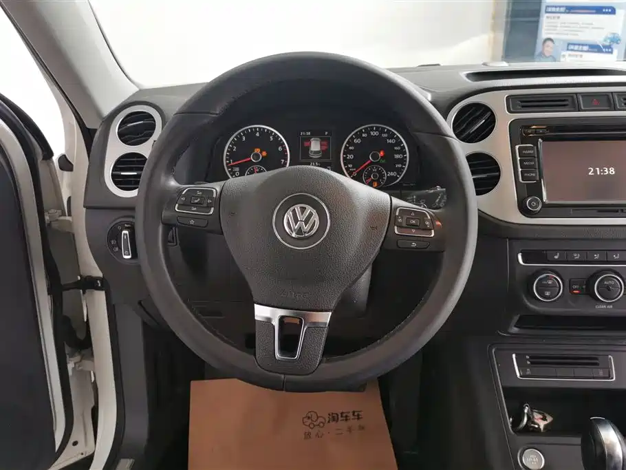 Volkswagen Tiguan 2016 — фото 10