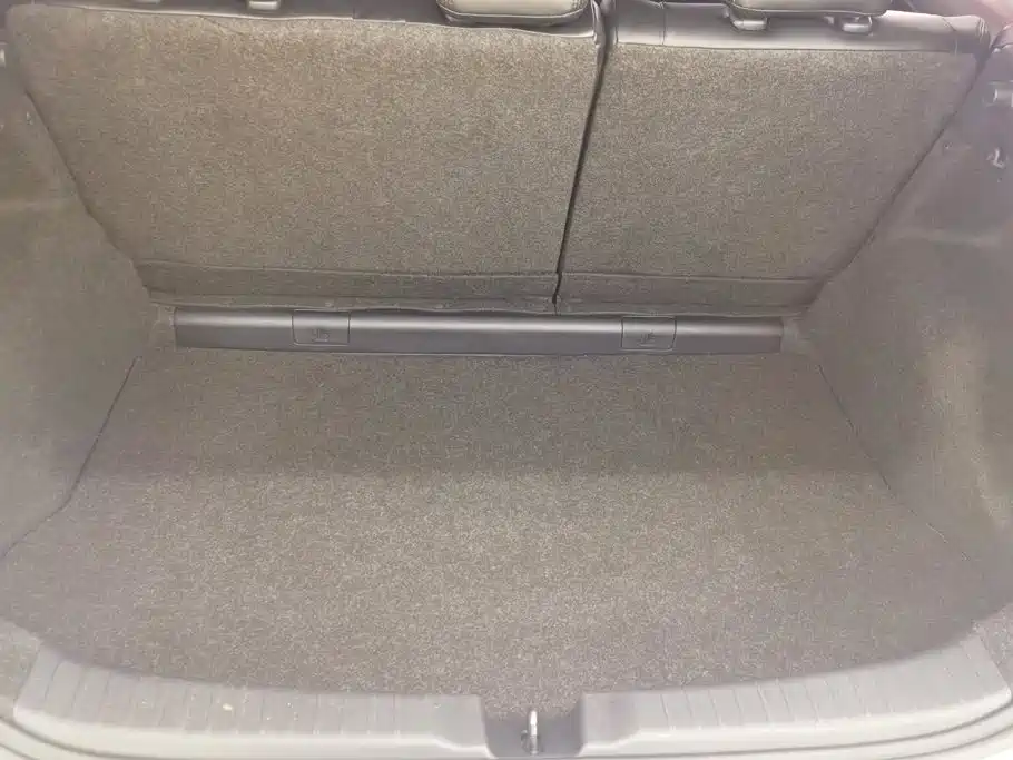 Toyota Yaris L 2020