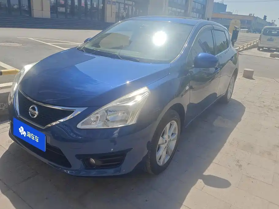 Nissan Tiida 2013