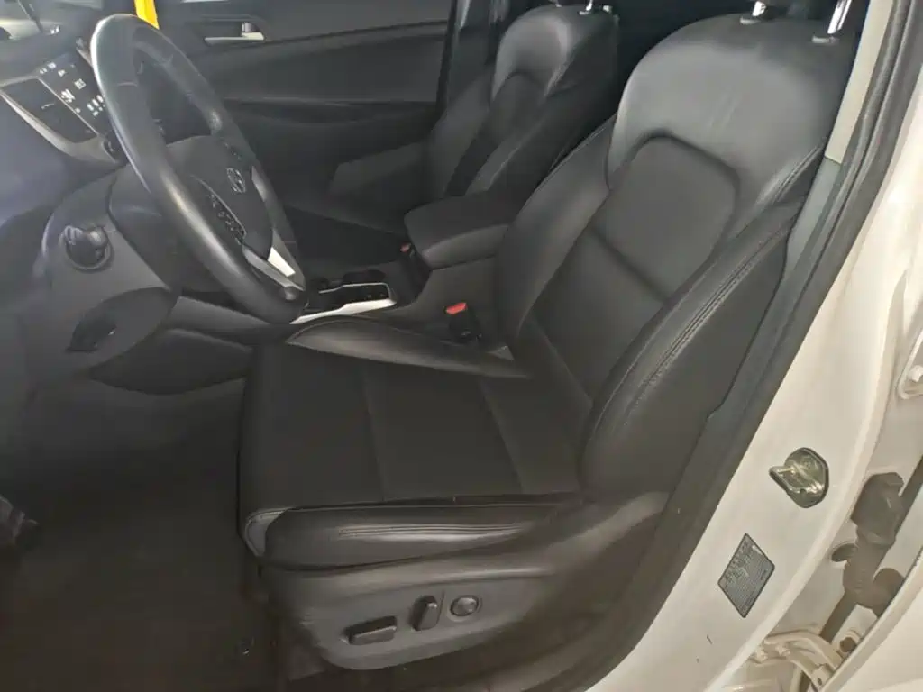 Hyundai Tucson 2018 — фото 15