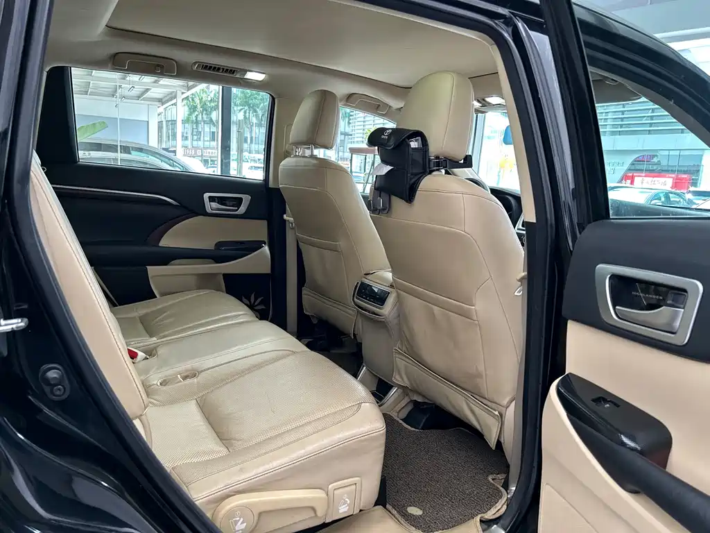 Toyota Highlander 2015 — фото 7