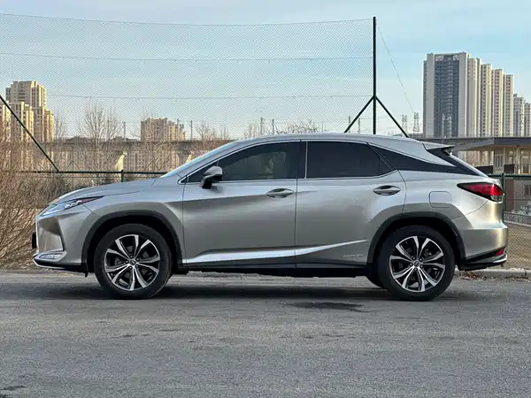 Lexus RX 2020