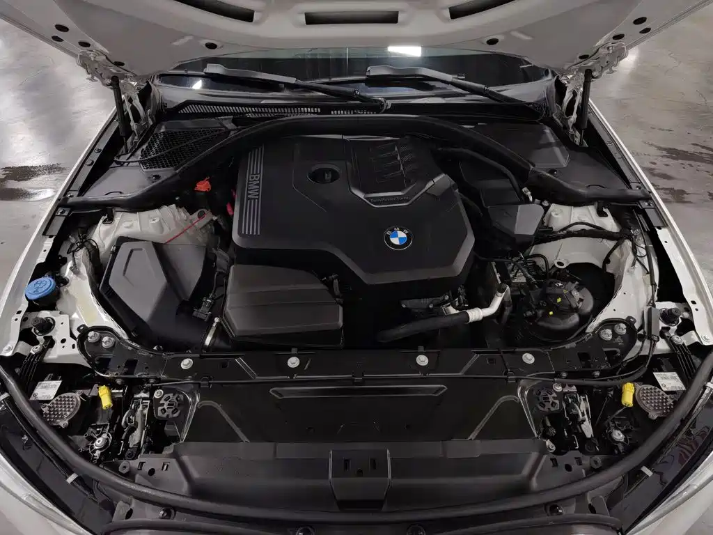 BMW 3 Series 2021