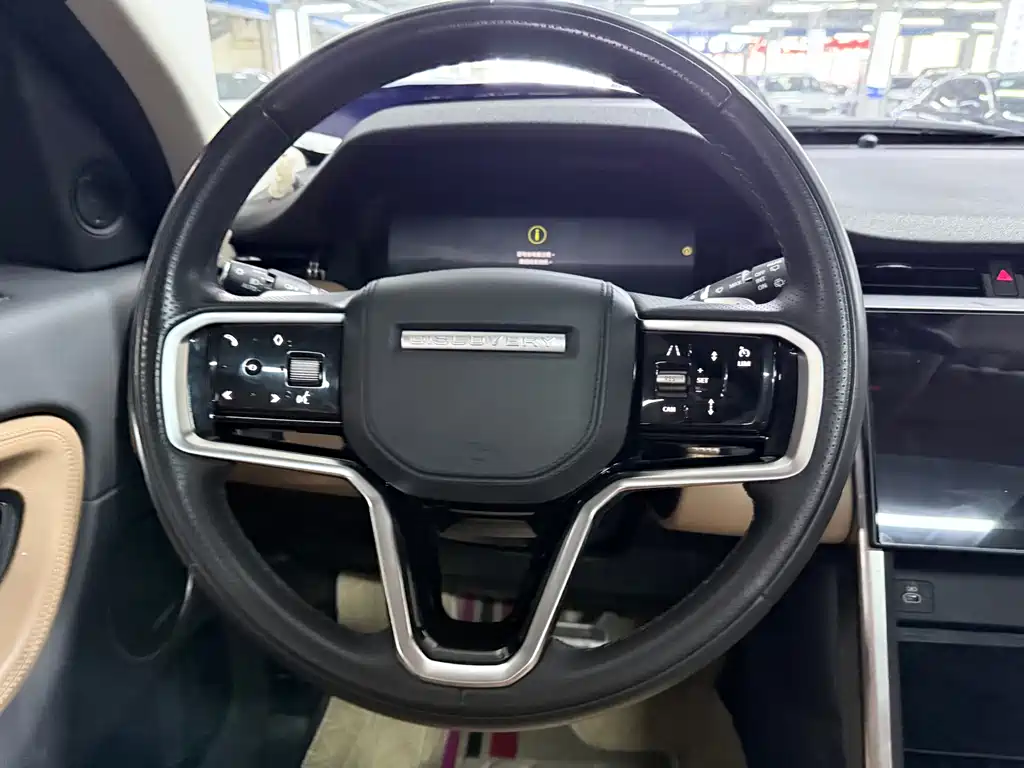 Land Rover Discovery Sport 2023 — фото 13