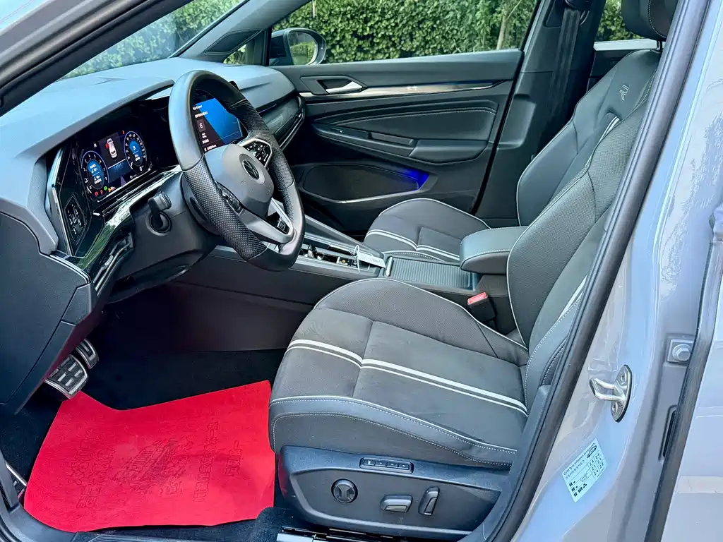 Volkswagen Golf 2022
