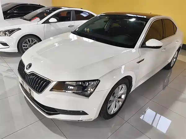 Skoda Superb 2016