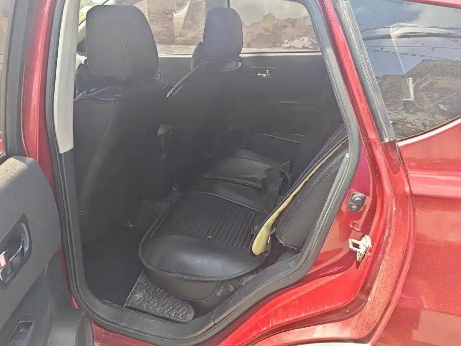 Nissan Qashqai 2013 — фото 11