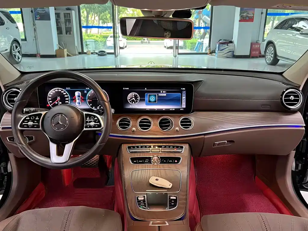 Mercedes-Benz E-Class 2020 — фото 12